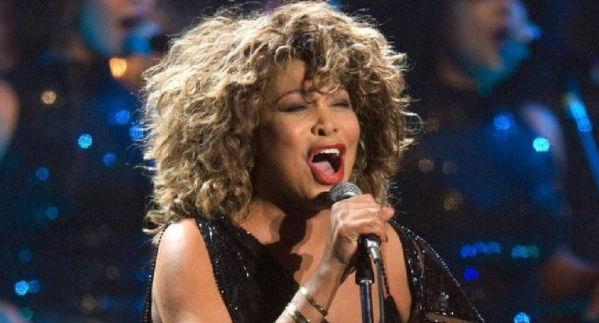 பிரபல பாடகி Tina Turner காலமானார்